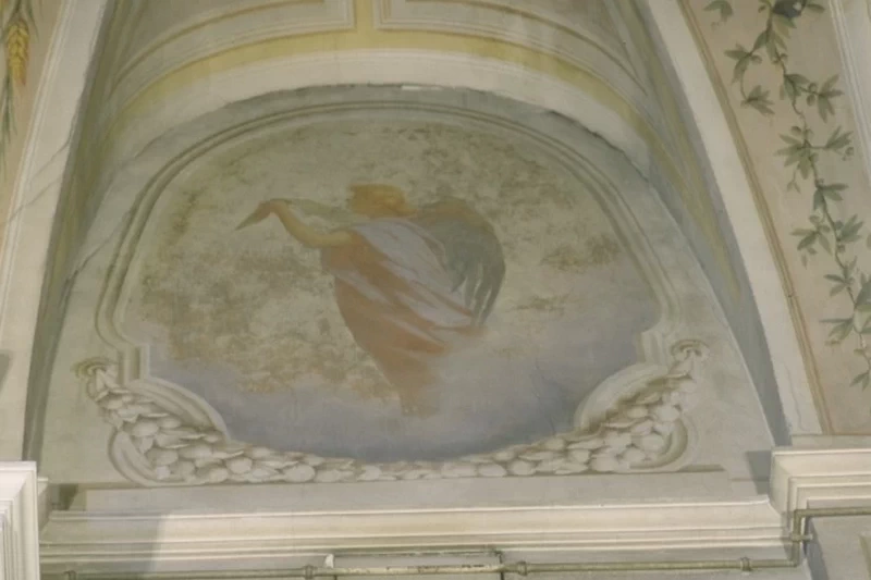 Pietro - Dipinto del murale di angelo di profilo